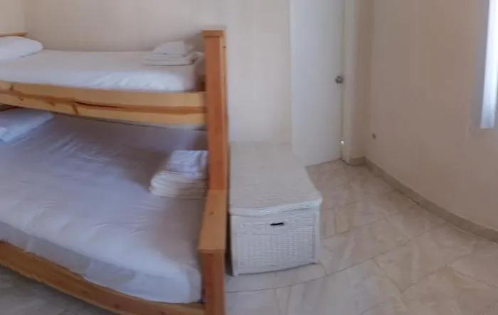 De Alamo Hostel